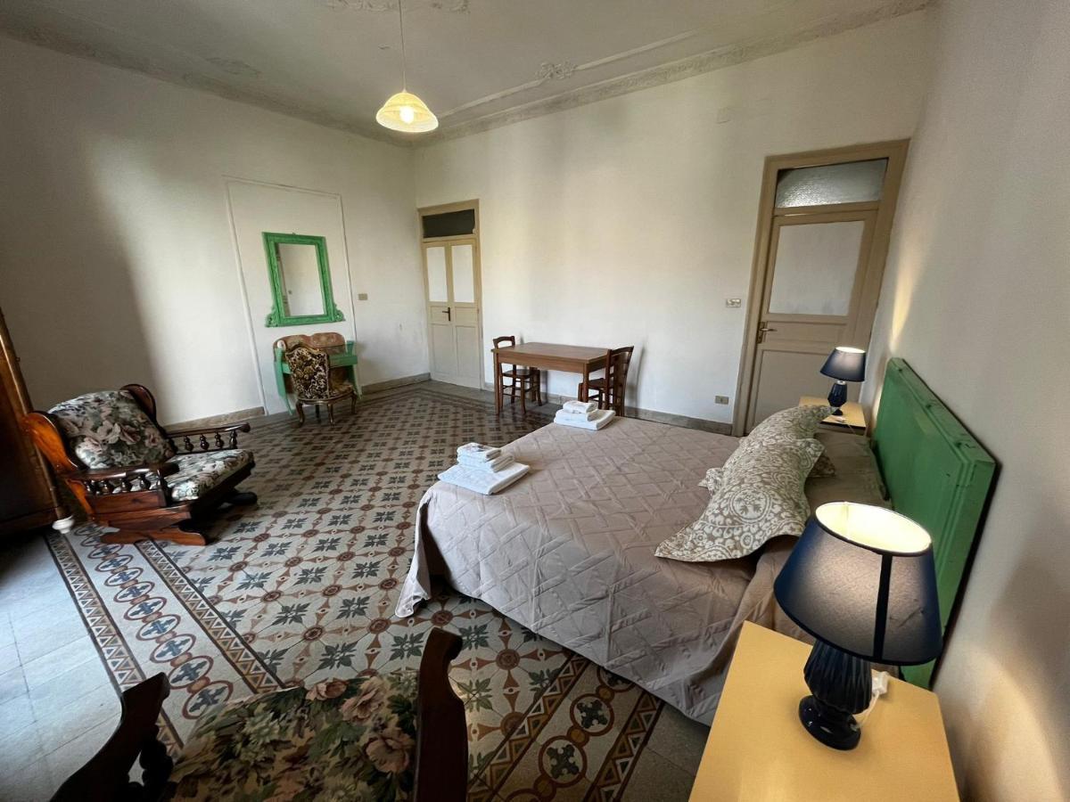 Mille Lire Peppe'S Home パレルモ エクステリア 写真