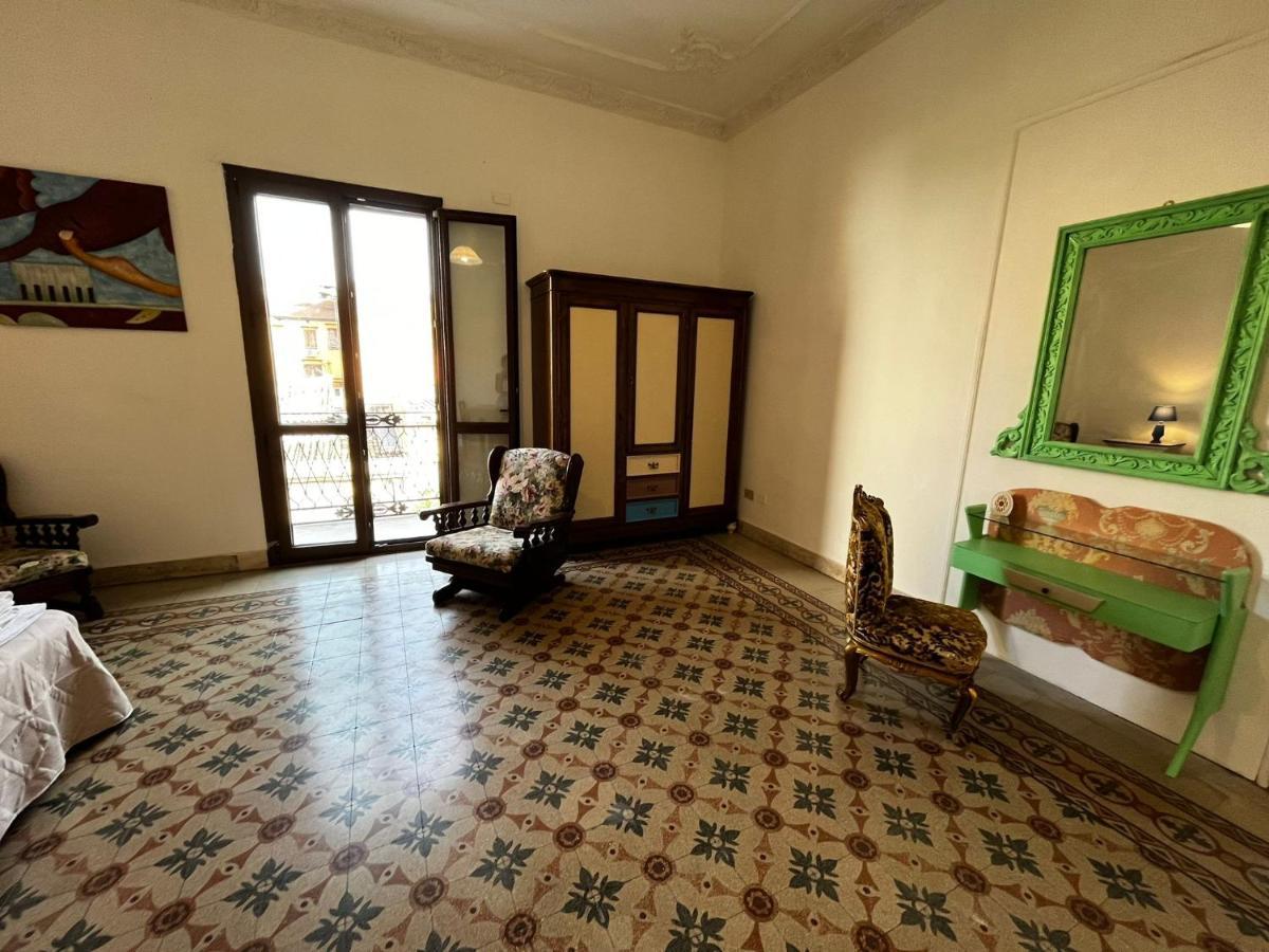Mille Lire Peppe'S Home パレルモ エクステリア 写真